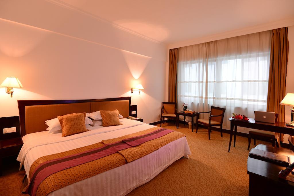 บาวดาว เอ็กซ์ซิบิชั่น เซ็นเตอร์ โฮเต็ล Hotel หวู่ยี่ฉาน ภายนอก รูปภาพ