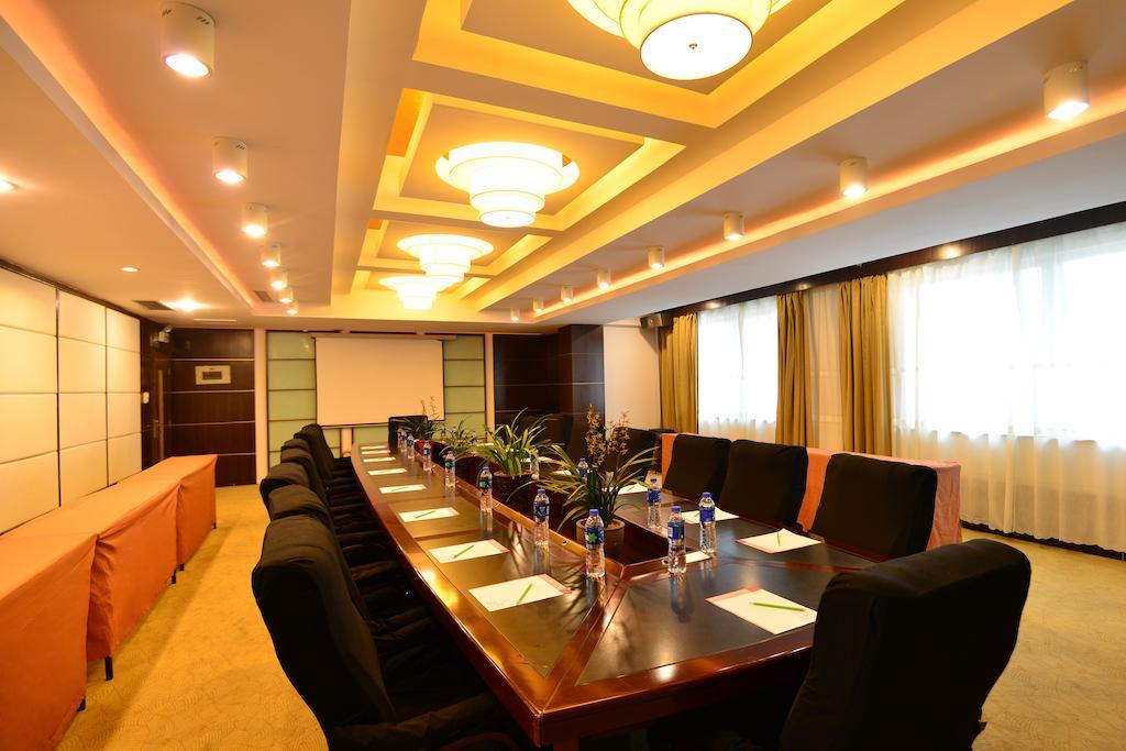 บาวดาว เอ็กซ์ซิบิชั่น เซ็นเตอร์ โฮเต็ล Hotel หวู่ยี่ฉาน ภายนอก รูปภาพ