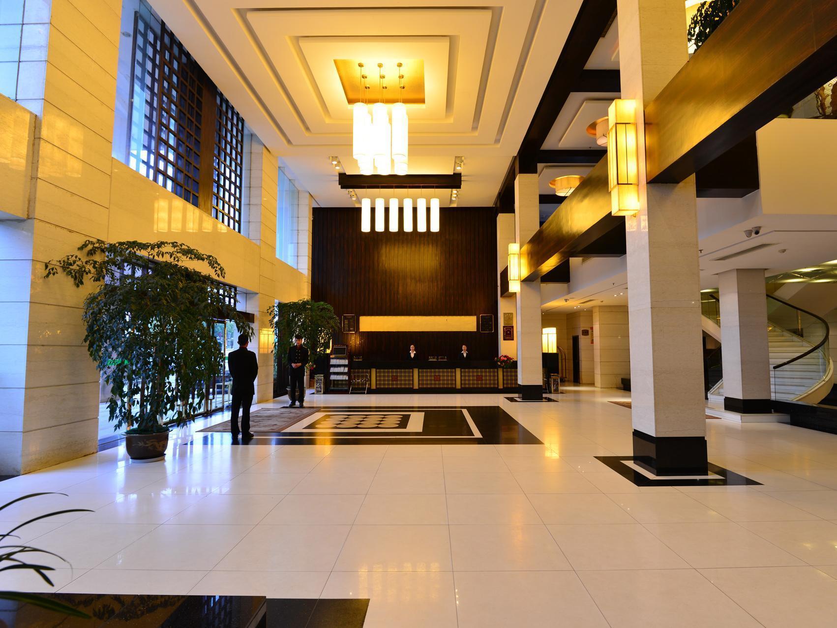 บาวดาว เอ็กซ์ซิบิชั่น เซ็นเตอร์ โฮเต็ล Hotel หวู่ยี่ฉาน ภายนอก รูปภาพ